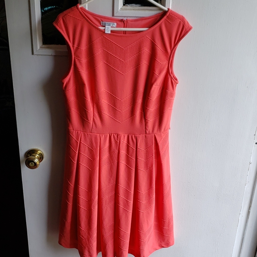 London Style collection  sz 12 Coral sleeveless dr